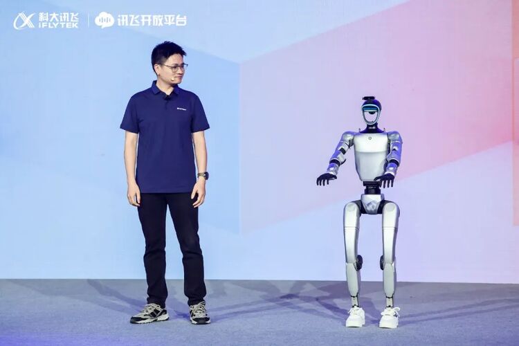 100+黑科技展品与60分钟极限开发智能交互发布会「体验升级」 科幻感爆棚的智能交互展区，讯飞及生态伙伴携1 ...