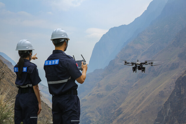 大疆发布旗舰级运载无人机DJI FC100：80kg载重、9分钟快充，开启无人机运载新时代 ...