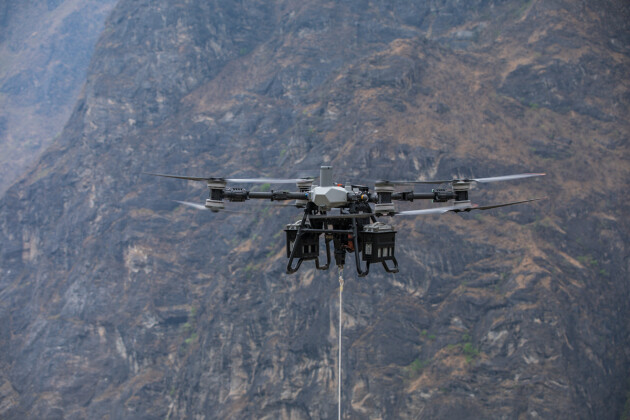 大疆发布旗舰级运载无人机DJI FC100：80kg载重、9分钟快充，开启无人机运载新时代 ...