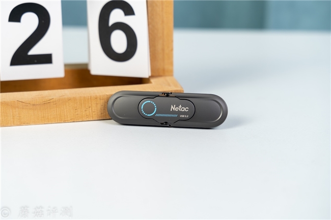 极致小巧，读写性能强大，朗科USB3.2固态U盘US9 评测