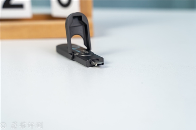 极致小巧，读写性能强大，朗科USB3.2固态U盘US9 评测