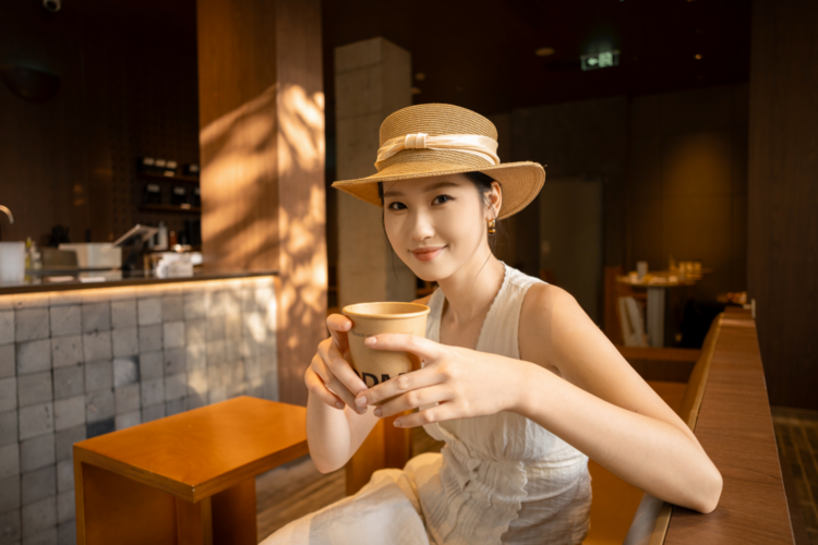 唯卓仕 AF 15mm F1.7 Air 镜头发布：轻装解锁广角创作自由