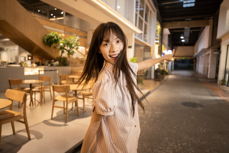 唯卓仕 AF 15mm F1.7 Air 镜头发布：轻装解锁广角创作自由