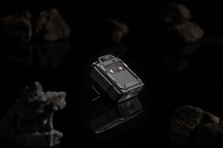 专业闪光迈入普及时代？唯卓仕 Spark Z3 重塑 TTL 闪光灯性价比标杆