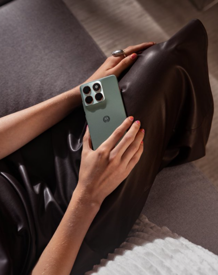 5.99mm才是真轻薄！联想moto X70 Air AI手机用户100%好评，全面无短板