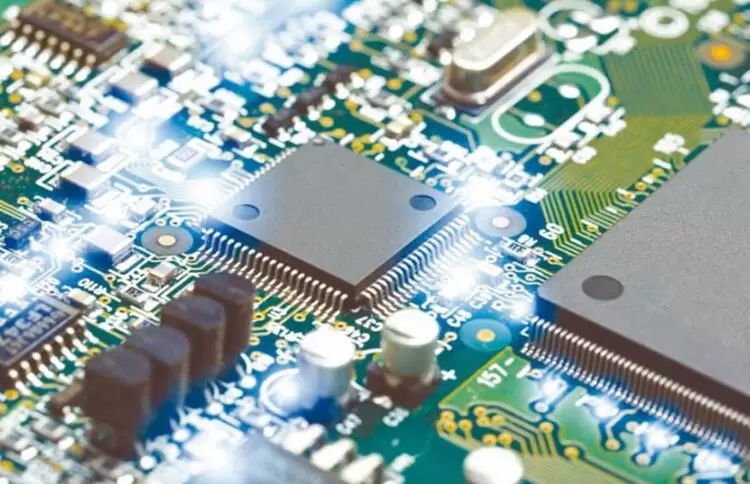 长鑫“双芯”登上顶级舞台，与三大巨头正面硬刚“高端局”