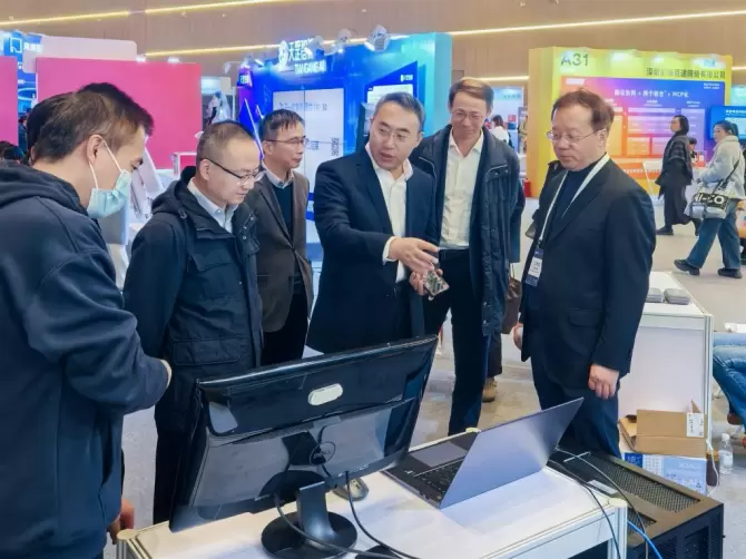 算力筑基 生态协同｜天数智芯助力人民网智能体一体机发布