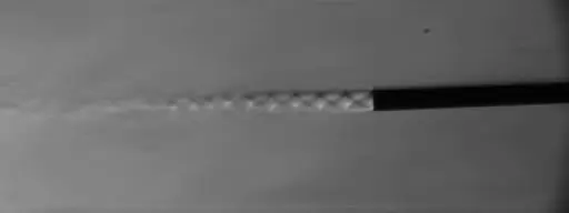 高速摄像机结合纹影技术捕捉超音速激波与马赫环