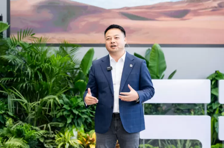 里程碑时刻！纵横第100家体验中心荣耀启幕，筑牢中国豪华越野品类生态根基 ...