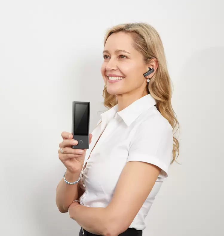 全场景多语言同传，时空壶X1定义专业同传终端新标准